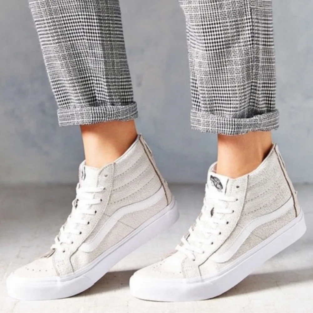 Vans Kids Sk8-Hi Zip Glitter High-Top Sneakers in Cloud White Youth Girls size 2